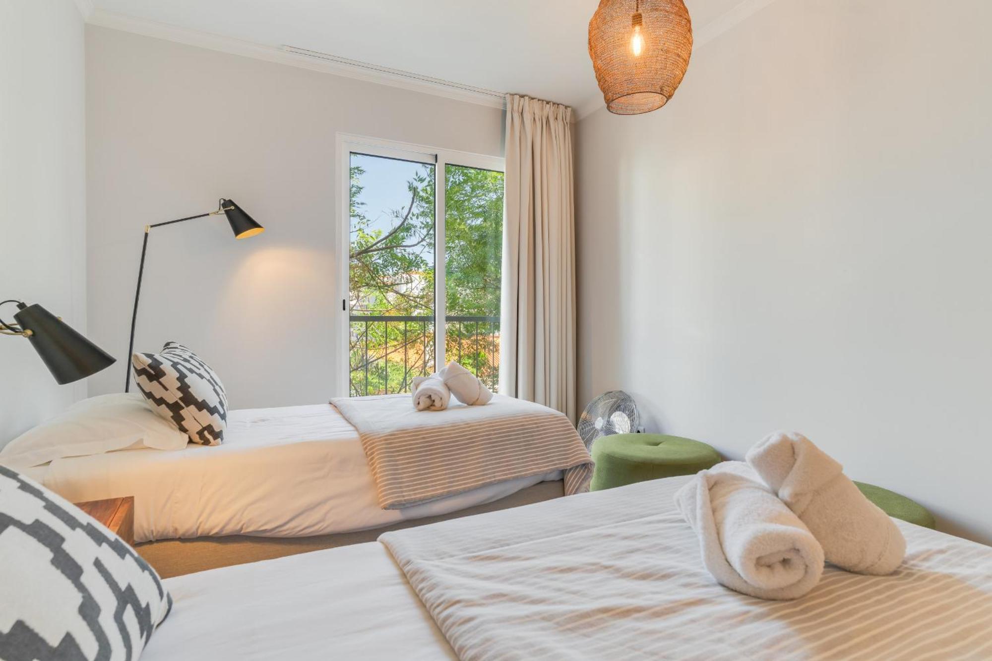 פונשל Elena Apartment By Atlantic Holiday מראה חיצוני תמונה